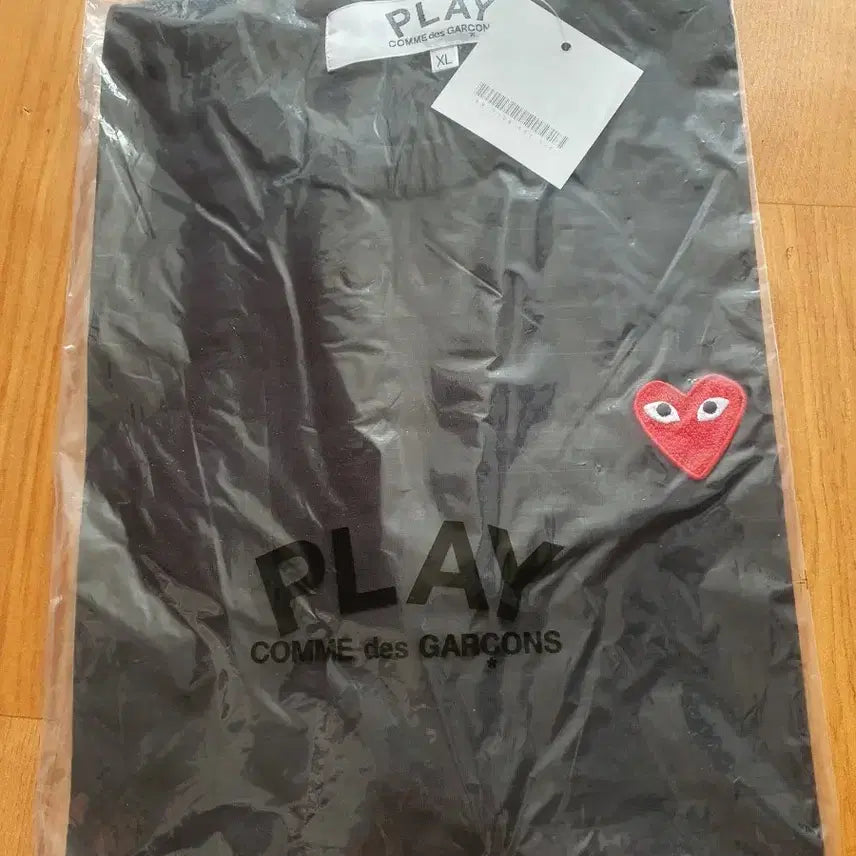 [BUNJANG] Comme des Garçons PLAY Black T-Shirt XL / 플레이 꼼데가르송 반팔티 블랙 XL