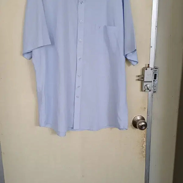 [BUNJANG] Tuxedo Men's Summer Shirt Size 130 / 턱시도남성 여름남방.새옷.130싸이즈