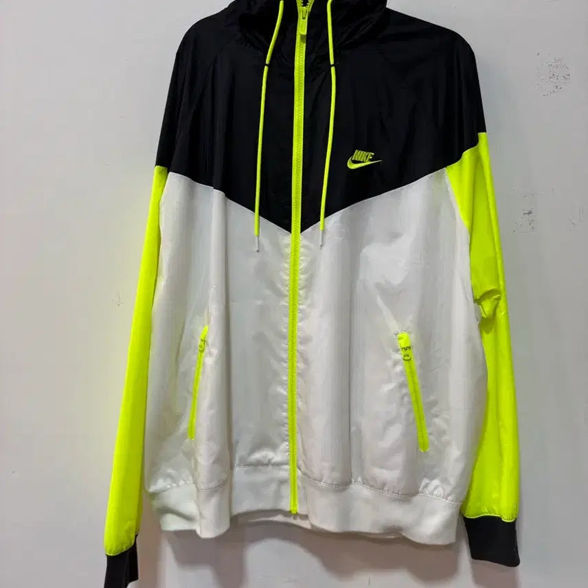 [BUNJANG] Nike Windrunner Jacket XL Black/White/Fluorescent Yellow / 나이키 바람막이 XL (블랙/화이트/형광)