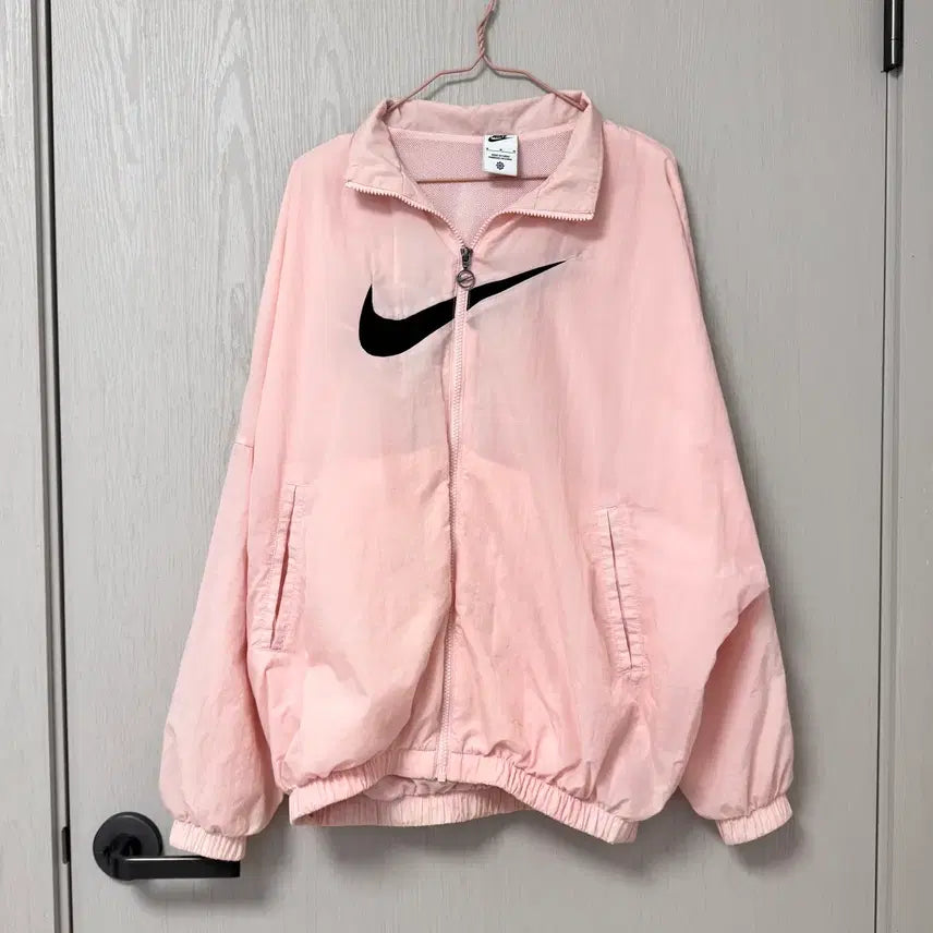 [BUNJANG] Nike Swoosh Pink Windbreaker Jacket (Women's M) / (m) 나이키 스우시 핑크 바람막이
