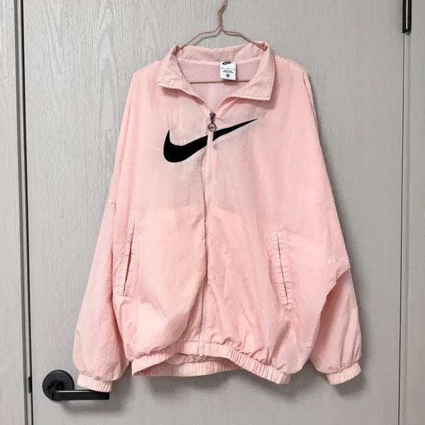 [BUNJANG] Nike Swoosh Pink Windbreaker Jacket (Women's M) / (m) 나이키 스우시 핑크 바람막이