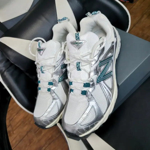 [BUNJANG] New Balance 610 Sneakers (280) / 뉴발란스 610 운동화 (280)