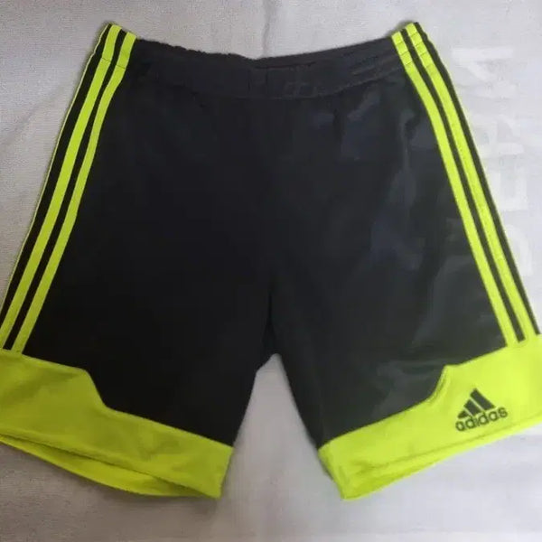 [BUNJANG] Adidas Shorts Black/Neon Green / 아디다스 반바지(90)