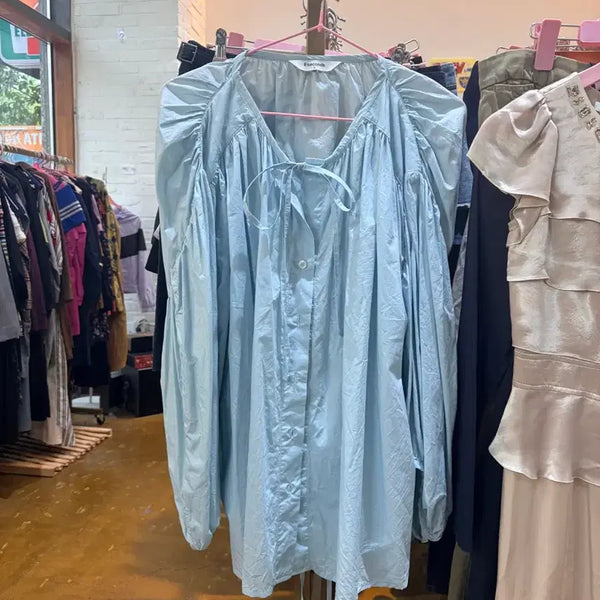 [BUNJANG] 8seconds Romantic Blue Shirring Long Shirt / 에잇세컨즈 로맨틱블루 셔링 롱 셔츠