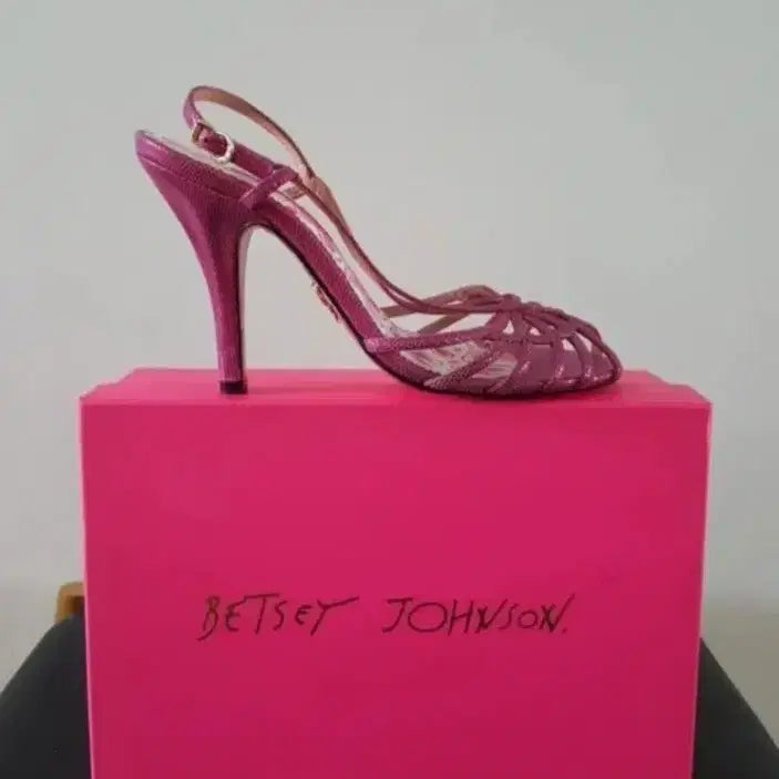 [BUNJANG] Betsey Johnson Pink Glitter Open-Toe Heels / 미국  BETSEY JOHNSON  샌들힐      [  미착용  ]