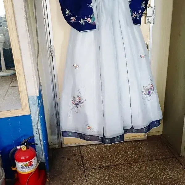 [BUNJANG] Women's Modern Hanbok Skirt Set - Navy and Sky Blue with Floral Embroidery / 여성계량한복55싸이즈치마총길이136센치
