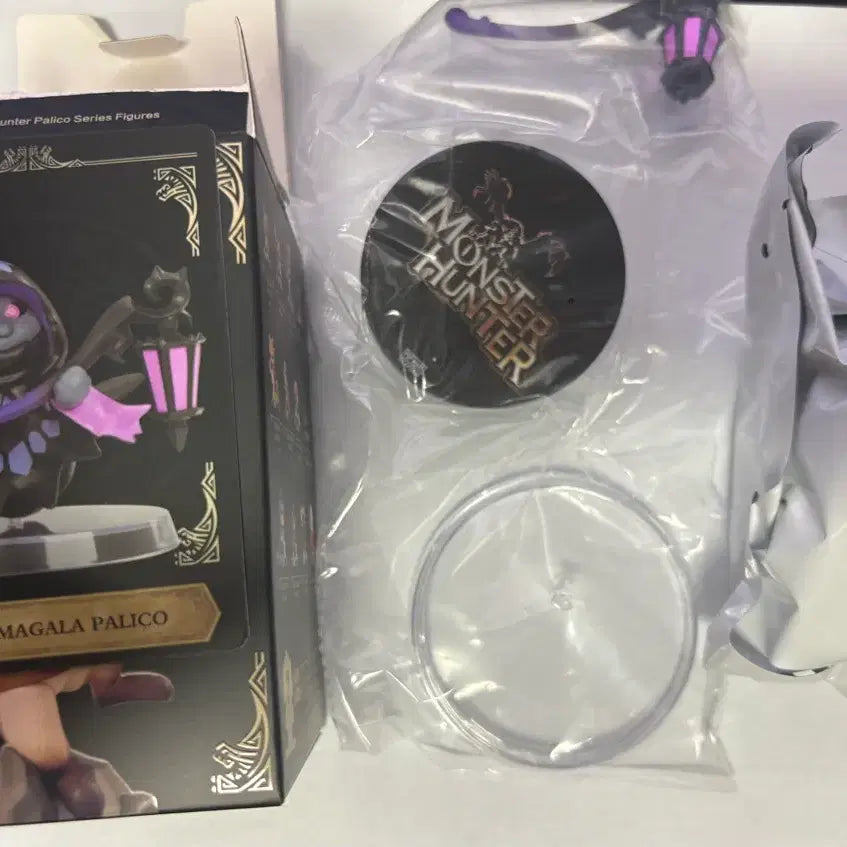 [BUNJANG] Pop Mart Monster Hunter Ailou Gore Magala Figure / 팝마트 몬스터헌터 아이루 몬헌 고어마가라