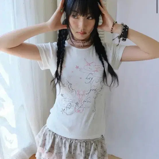 [BUNJANG] hugyour skin Unicorn Drawing T-Shirt / 허그유어스킨 유니콘 드로잉 티