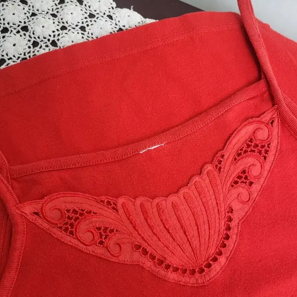 [BUNJANG] Vintage Scarlet Flare Sleeveless Top with Lace Detail / 빈티지 스칼렛 플레어 슬리브리스