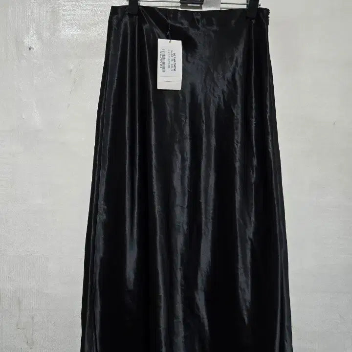 [BUNJANG] Collarstory Satin Long Skirt Black Size S / 미착용) 콜라보토리  새틴 롱스커트 S