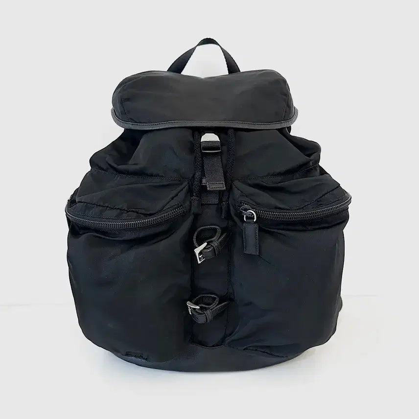 [BUNJANG] Prada Tessuto Nylon Backpack Black / 프라다 백로고 테수토 나일론 패브릭 백팩 블랙