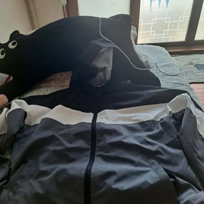 [BUNJANG] Windbreaker Jacket / 바람막이