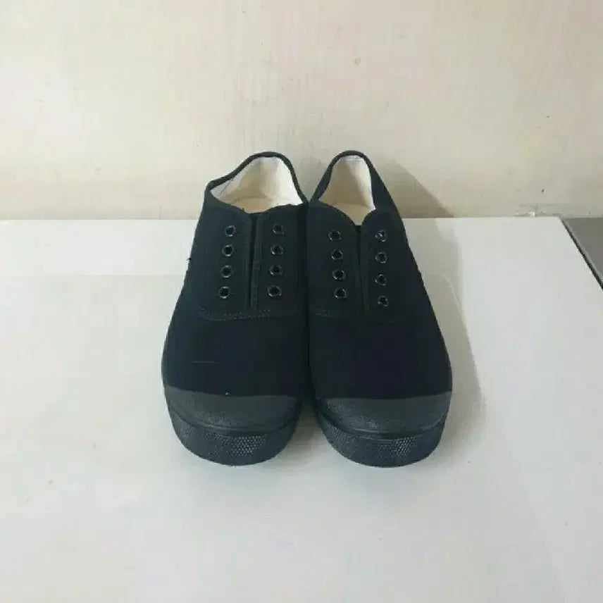 [BUNJANG] Venus Black Sneakers 250 / 새것/venus/블랙운동화250/단화250/운동화250