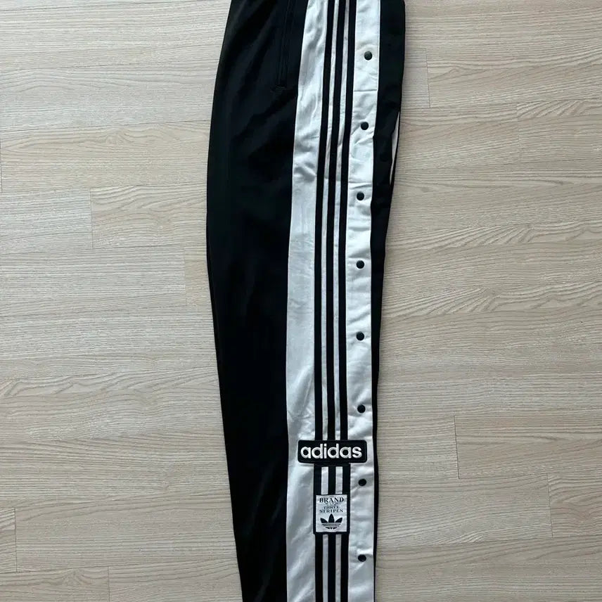 [BUNJANG] Adidas Side Button Training Pants / 아디다스 사이드버튼 트레이닝팬츠