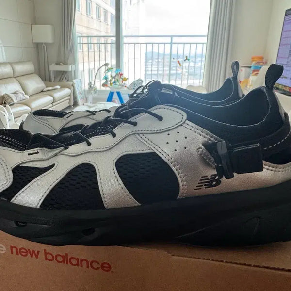 [BUNJANG] New Balance Cave Silver 270 Sneakers / 뉴발란스 케이브 실버 270