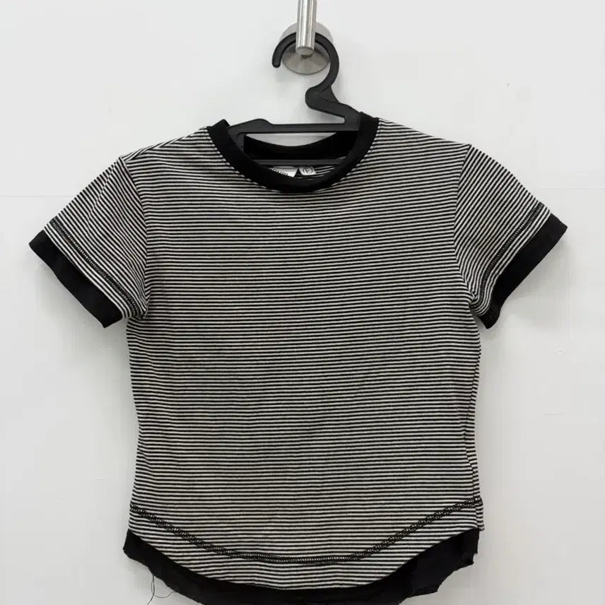 [BUNJANG] PARTIMENTO Women's Cropped Short Sleeve T-Shirt / 파르티멘토 크롭 여성 반팔 티셔츠