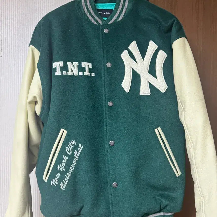 [BUNJANG] Thisisneverthat x New Era Yankees Varsity Jacket Dark Green M / 디스이즈네버댓 x 뉴에라 양키스 바시티 자켓 M사이즈