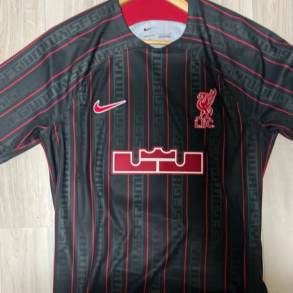 [BUNJANG] Liverpool FC 22/23 Season Nike Dri-FIT LeBron Collaboration Jersey / 리버풀 FC 22/23 시즌 나이키 드라이핏 르브론 콜라보 저지