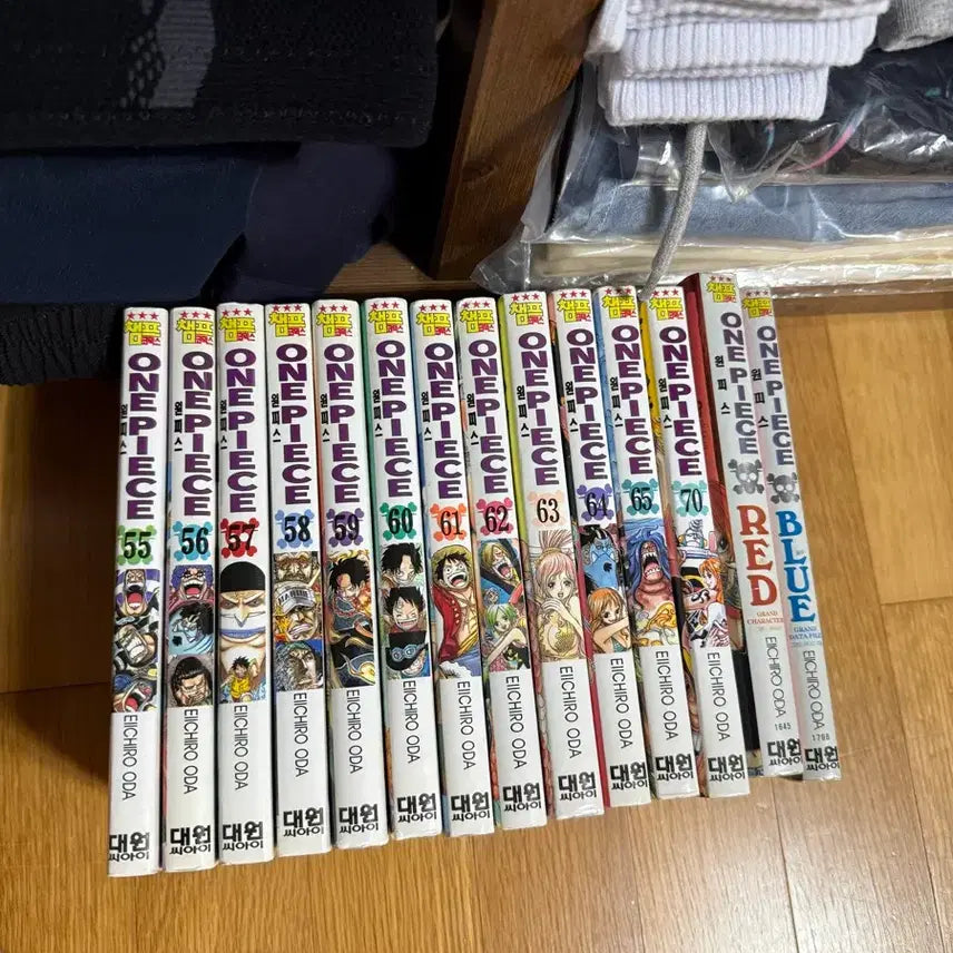 [BUNJANG] One Piece Manga Volumes 55-65, 70, Red, Blue Editions (14 Volumes Total) / 원피스 55-65 권 & 70, 레드, 블루 총 14 권