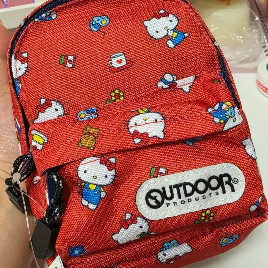 [BUNJANG] Sanrio Hello Kitty Outdoor Collaboration Backpack Pouch / 산리오 헬로키티 아웃도어 콜라보 백팩 파우치