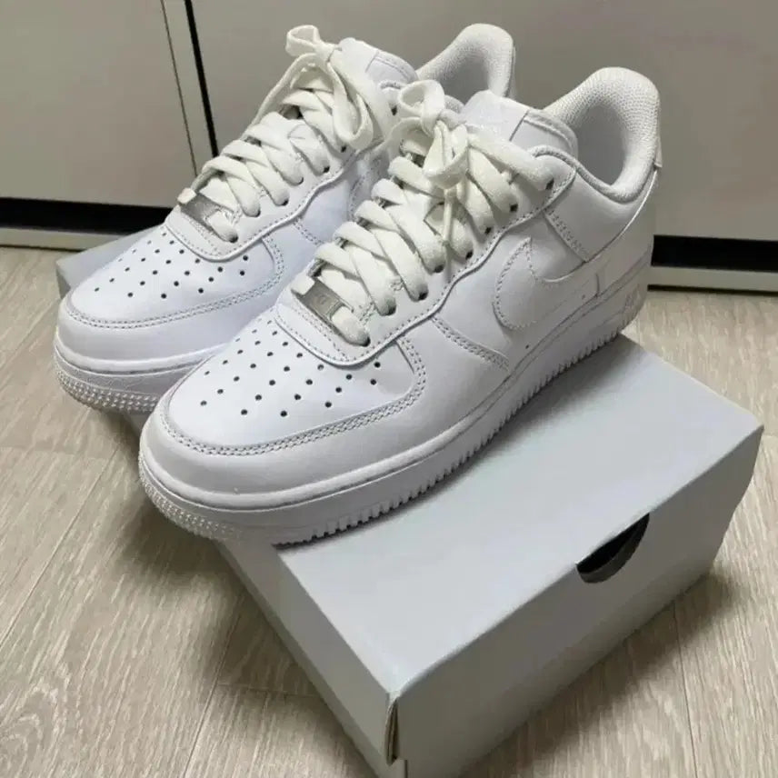 [BUNJANG] Nike Air Force 1 All White Sneakers / 나이키 에어포스1 올백