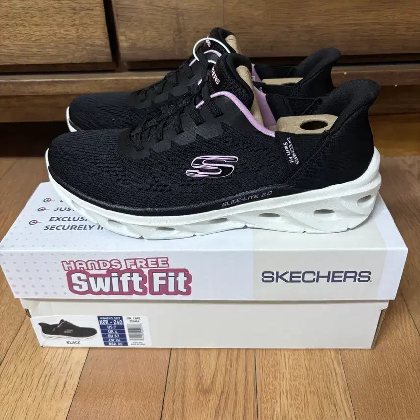 [BUNJANG] Skechers Swift Fit Black Sneakers / 스케쳐스 스위프트핏 블랙 운동화