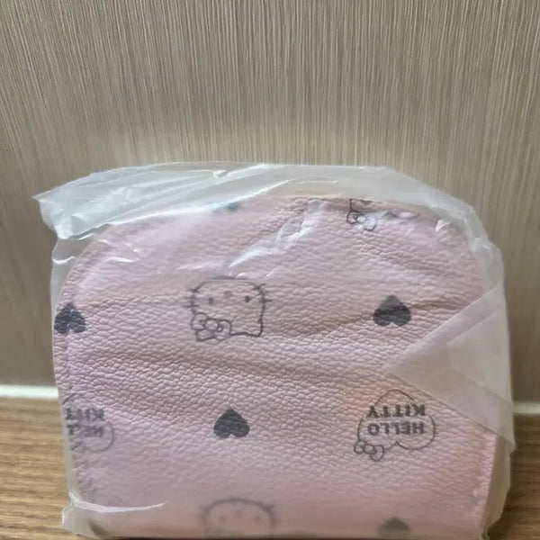 [BUNJANG] Hello Kitty Strawberry Milk Card Holder / 딸기우유 헬로키티 카드지갑