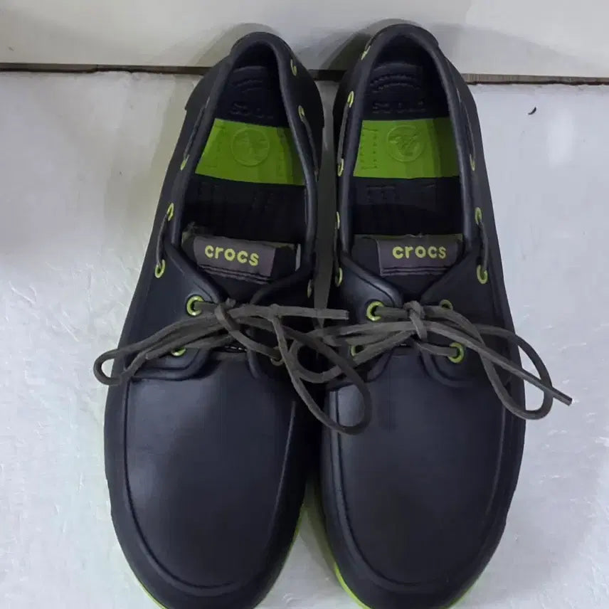 [BUNJANG] Crocs Beachline Summer Boat Shoes (14327) Onyx Bolt Green / [290] 크록스 14327 비치라인 썸머 보트슈즈ㅡ단종매물,최저가