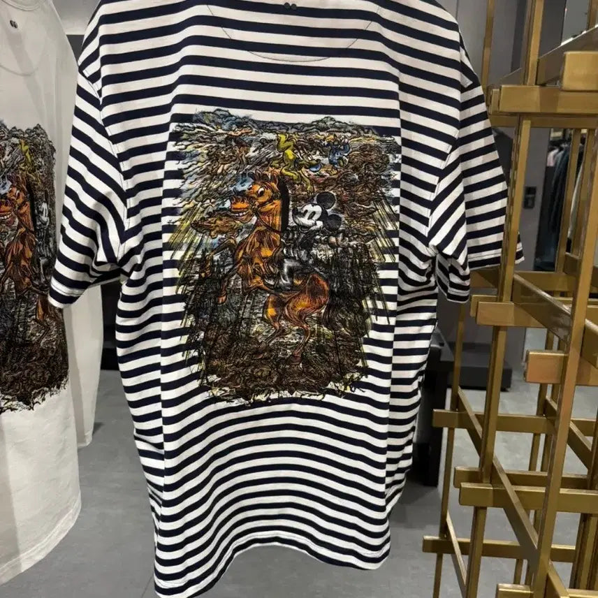 [BUNJANG] Songzio Disney Stripe T-Shirt / 송지오 디즈니 스트라이프 반팔 48