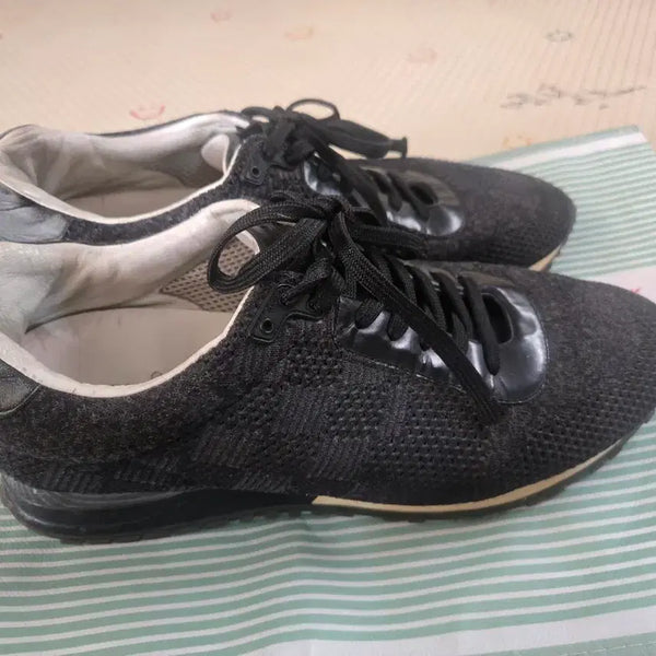 [BUNJANG] Louis Vuitton Genuine Black Sneakers Size 7 / 루이비통 정품 블랙 스니커즈 7 사이즈
