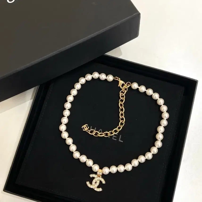 [BUNJANG] Chanel Pearl Necklace CC Logo Pendant / 샤넬 진주 목걸이