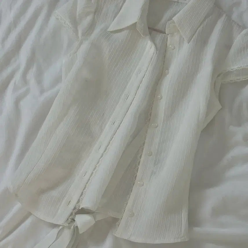 [BUNJANG] Hilda Lacy Bow Shirt Top Blouse S / 힐다 레이시 보우 셔츠 탑 블라우스 s