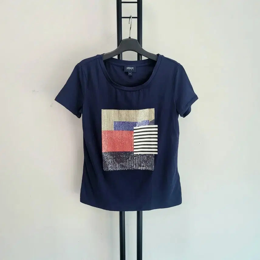 [BUNJANG] Armani Jeans Women's Navy Short Sleeve T-Shirt / 정품 알마니 진스 ARMANI JEANS 네이비 반팔 티셔츠 여성