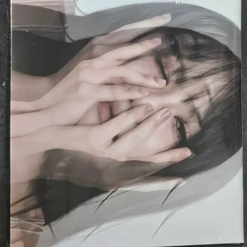 [BUNJANG] Yuju 'First Love is a Curse' First Version Album (Sealed) / 유주 첫사랑은 저주다 first 버젼 미개봉 양도