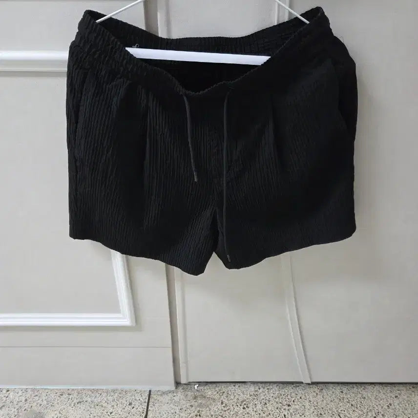 [BUNJANG] Zara Seersucker Shorts Black Size 31 / 자라 시어서커 반바지 31