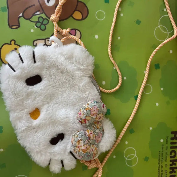 [BUNJANG] Hello Kitty Crossbody Bag / 헬로키티 크로스백 가방