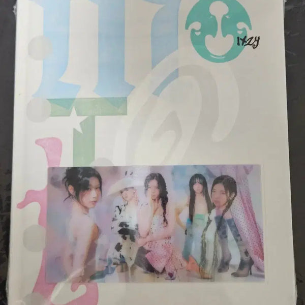 [BUNJANG] ITZY Motto Photobook C Version Sealed / 잇지 Motto 포토북 C 버젼 미개봉