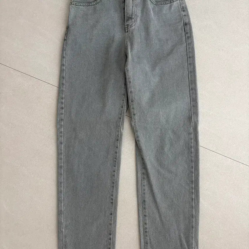 [BUNJANG] Slowand Gracey Light Gray Straight Leg Denim Pants S / 슬로우앤드 랜드 그레이시 연청 일자 데님 팬츠 S