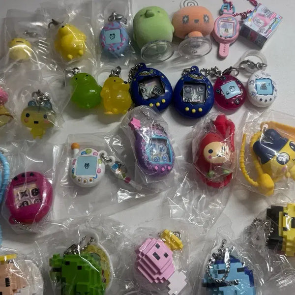 [BUNJANG] Tamagotchi Gachapon Bundle Set (21 types) + Bonus Items / 다마고치 가챠 21종 일괄 + 덤 쿠치파치 미미치 마메치 플라워치 주댕치 샤카샤카
