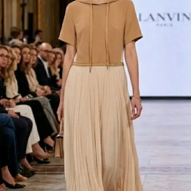 [BUNJANG] Lanvin Collection Pleated Maxi Dress Brown / 랑방컬렉션 플리츠 맥시롱 원피스(브라운컬러)