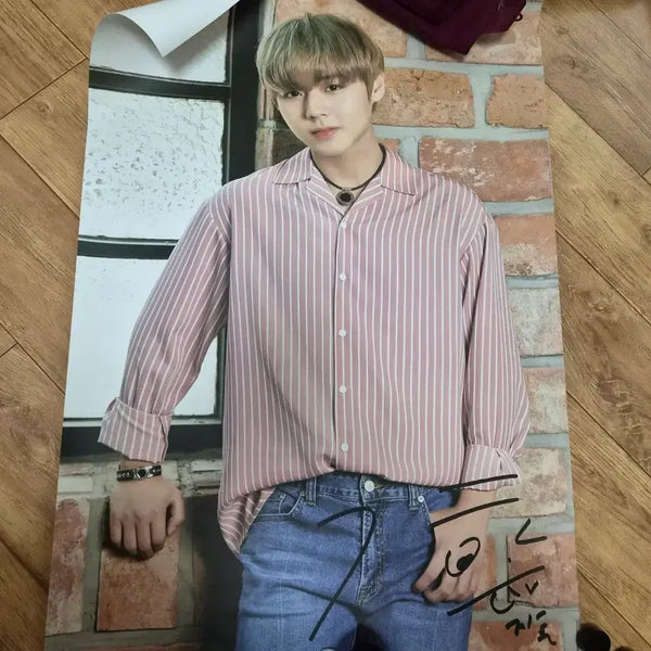 [BUNJANG] Park Jihoon CLAVIS Autograph Poster / 박지훈 클라비스 싸인포스터