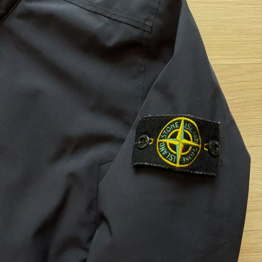 [BUNJANG] Stone Island Primaloft Windbreaker Jacket (M) / 정품)스톤아일랜드 프리마로프트 바람막이 m(100)