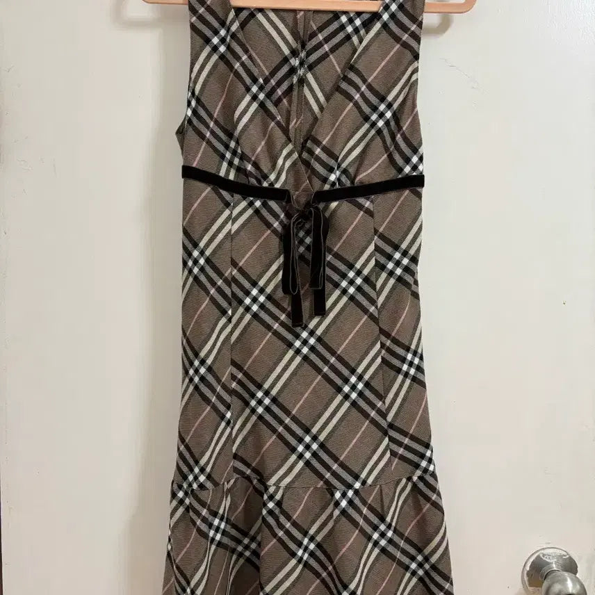 [BUNJANG] Burberry Blue Label Pink Nova Check Wool Dress / 버버리 핑크노바체크 원피스
