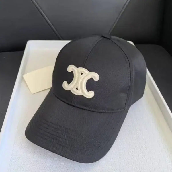 [BUNJANG] Celine Triomphe Embroidered Baseball Cap Black Unisex / 셀린 트리옹프 자수 볼캡 블랙 남녀공용 깔끔한 상태