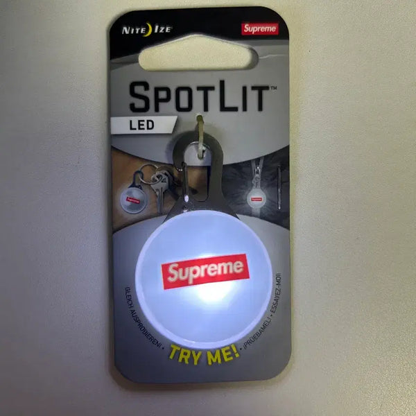 [BUNJANG] Supreme Spotlight Keychain / 슈프림 스팟라이트 키링