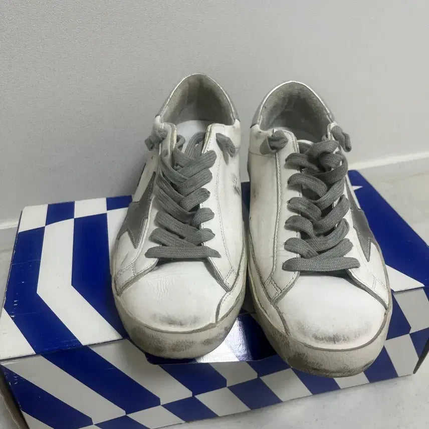 [BUNJANG] Golden Goose Superstar White Silver Tab Sneakers Size 40 / 골든구스 슈퍼스타 화이트 실버탭 40사이즈 / 박스 포함 / 정품