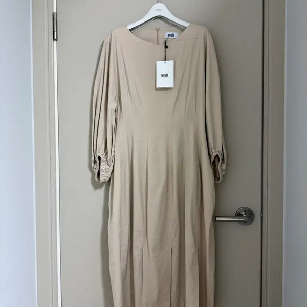 [BUNJANG] MUSSE Volume Sleeve Dress Beige / 새상품/택있음) MUSSE 뮤제 볼륨 슬리브 원피스