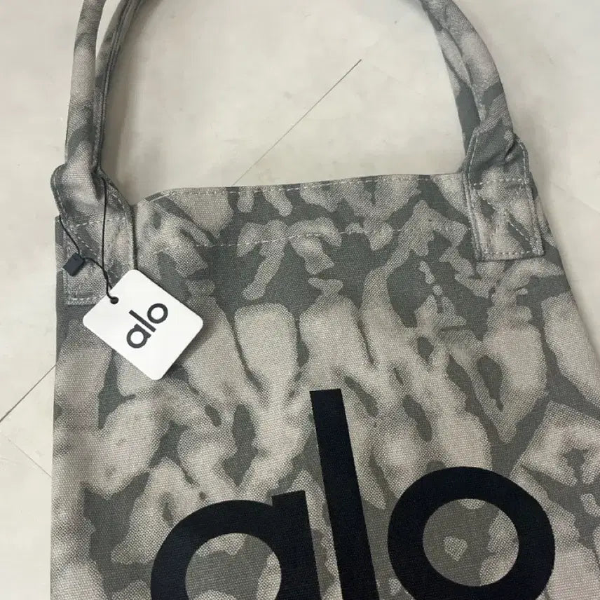 [BUNJANG] Alo Yoga Tie-Dye Tote Bag / (새제품) 알로 요가백