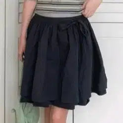 [BUNJANG] ROEM Flare Mini Skirt Navy S / 로엠 플레어 미니 스커트, 네이비, s