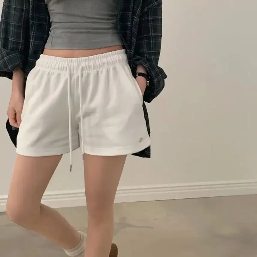 [BUNJANG] Sugar Powder Margaret Pendant Shorts (Cream) / 새상품) 에이블리 슈가파우더 마가렛 펜던트 반바지 쇼츠 (크림)